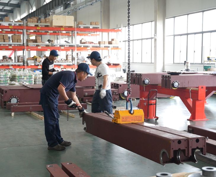 Low-Vibration Travel Operation