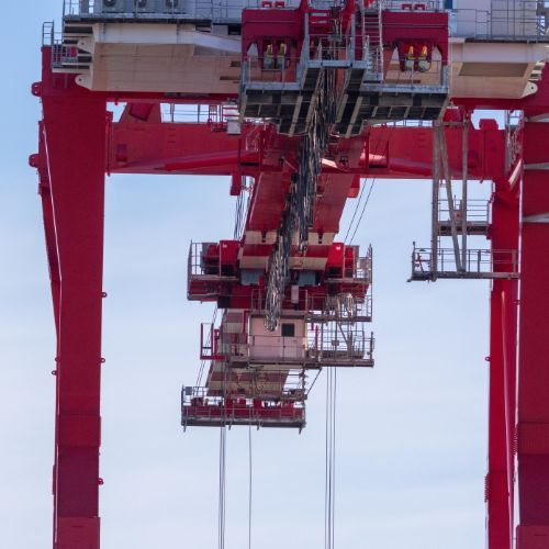 Shipyard Heavy Component Handling